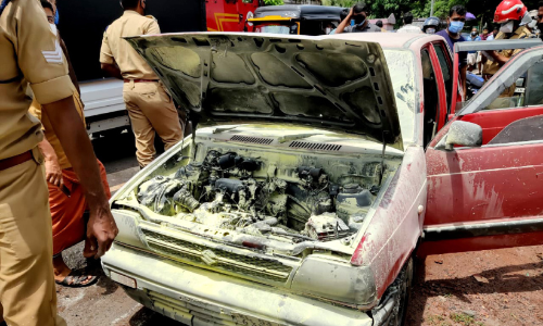 running car caught fire