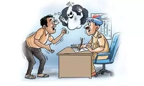 പ്രേതങ്ങൾ കൊല്ലാൻ ശ്രമിക്കുന്നെന്ന്​ പരാതിയുമായി യുവാവ്​; സമാധാനിപ്പിക്കാൻ രണ്ട്​ പ്രേതങ്ങൾക്കെതിരെ കേസെടുത്ത്​ പൊലീസ്​