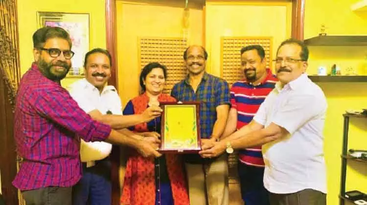 മണി പപ്പുവിനും ബീന മണിക്കും കെ.ഡി.എൻ.എ യാത്രയയപ്പ്