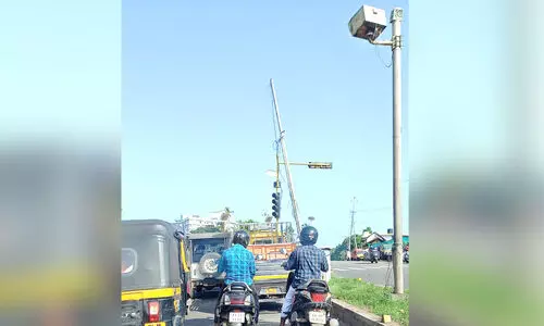 ദിശതെറ്റി സിഗ്​നൽ; അപകടക്കുരുക്കായി ദേശീയപാത