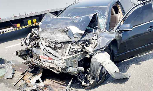 ദുബൈയിൽ രണ്ട്​ അപകടങ്ങളിൽ നാലുപേർക്ക്​ പരിക്ക്​