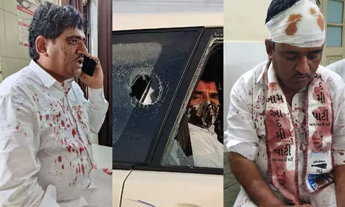 ആം ആദ്മി നേതാക്കള്‍ക്ക് ഗുജറാത്തില്‍ ബി.ജെ.പിക്കാരുടെ മര്‍ദനം -വിഡിയോ