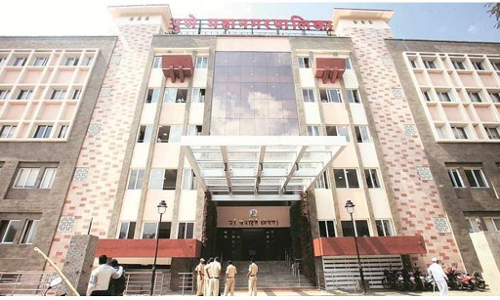 മുംബൈക്ക് രണ്ടാം സ്ഥാനം മാത്രം, ഒൗദ്യോഗികമായി  മഹാരാഷ്ട്രയിലെ ഏറ്റവും വലിയ നഗരം ഇനി ഇതാണ്‌