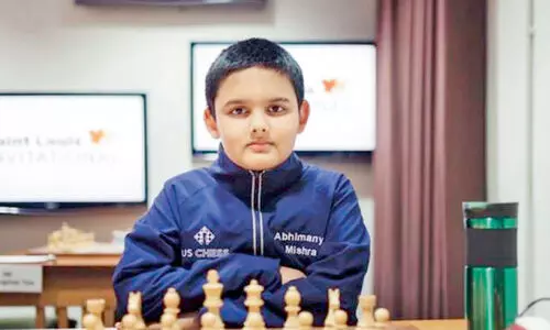 ഏ​റ്റ​വും പ്രാ​യം​കു​റ​ഞ്ഞ ഗ്രാ​ൻ​ഡ്​ മാ​സ്​​റ്റ​ർ ഇ​ന്ത്യ​ൻ വം​ശ​ജ​ൻ