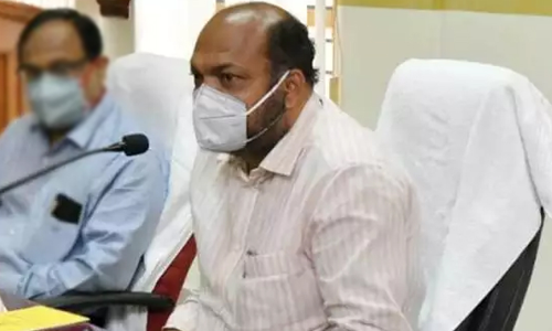 കിറ്റെക്​സ്​ പ്രശ്​നം പരിശോധിക്കും –മന്ത്രി