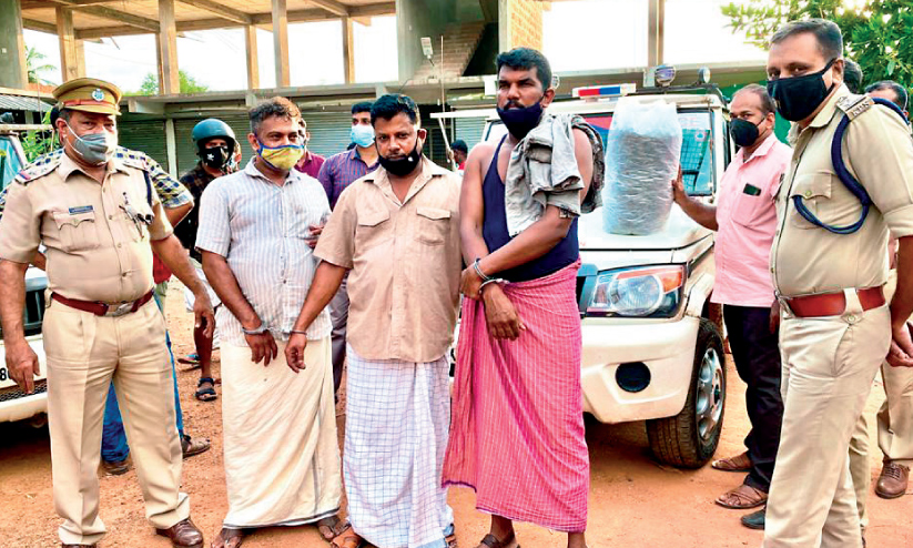 men caught with cannabis men caught with cannabis