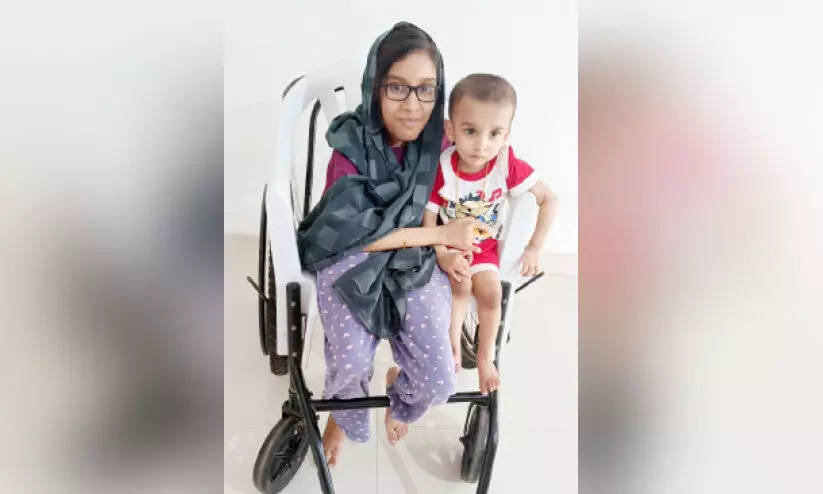 ലോകത്തിലെ ഏറ്റവും വിലകൂടിയ മരുന്നുവേണം ഈ കുരുന്നുജീവൻ രക്ഷിക്കാൻ; പണം കണ്ടെത്താൻ നെട്ടോട്ടമോടുകയാണ് ഈ ഗ്രാമം ലോകത്തിലെ ഏറ്റവും വിലകൂടിയ മരുന്നുവേണം ഈ കുരുന്നുജീവൻ രക്ഷിക്കാൻ; പണം കണ്ടെത്താൻ നെട്ടോട്ടമോടുകയാണ് ഈ ഗ്രാമം