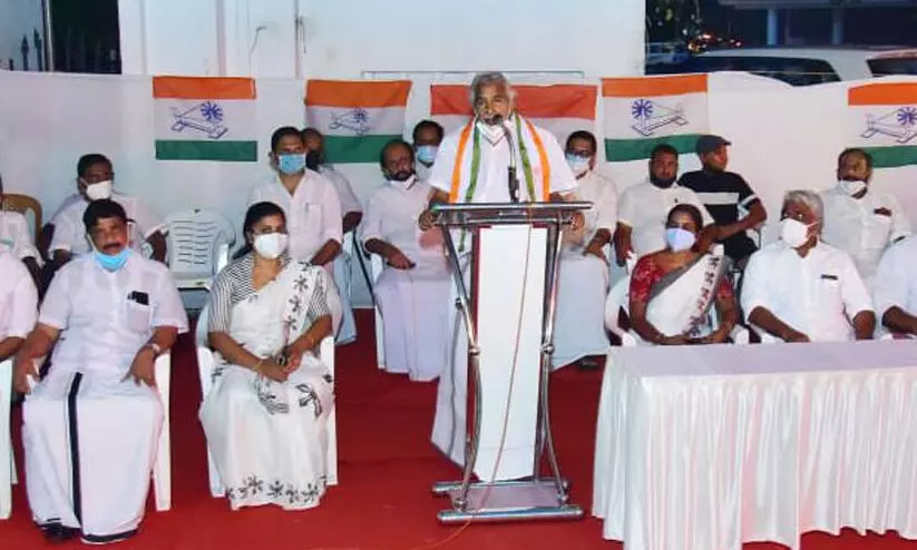 oommen chandy oommen chandy