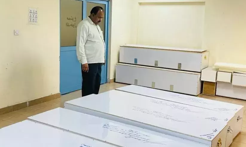 മൃതദേഹം നാട്ടിലെത്തുന്ന ദിവസം വിളിച്ച് അന്വേഷിച്ച് യുവാവ് ജീവനൊടുക്കി -അഷ്റഫ് താമരശ്ശേരിയുടെ ഉള്ളുലക്കുന്ന കുറിപ്പ്