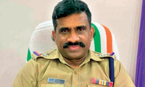 അരീക്കോട് ഇന്‍സ്‌പെകടര്‍ എ. ഉമേഷിന് ബാഡ്ജ് ഓഫ് ഹോണര്‍