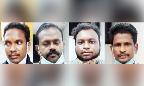 യുവാവിനെ തട്ടിക്കൊണ്ടുപോകാൻ ശ്രമം: നാലുപേർ റിമാൻഡിൽ യുവാവിനെ തട്ടിക്കൊണ്ടുപോകാൻ ശ്രമം: നാലുപേർ റിമാൻഡിൽ
