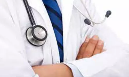 ഡോക്ടര്മാരുടെ അവധി നിഷേധിച്ചിട്ടില്ലെന്ന് ആരോഗ്യ മന്ത്രാലയം ഡോക്ടര്മാരുടെ അവധി നിഷേധിച്ചിട്ടില്ലെന്ന് ആരോഗ്യ മന്ത്രാലയം