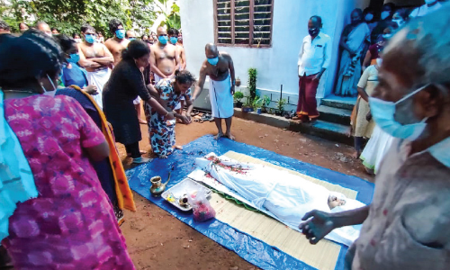 അ​നു​രാ​ഗിന്​ പിന്നാലെ അ​നു​രൂ​പും വിടചൊല്ലി;   പൊ​ലി​ഞ്ഞ​ത് കു​ടും​ബ​ത്തി​െൻറ സ്വ​പ്ന​ങ്ങ​ൾ