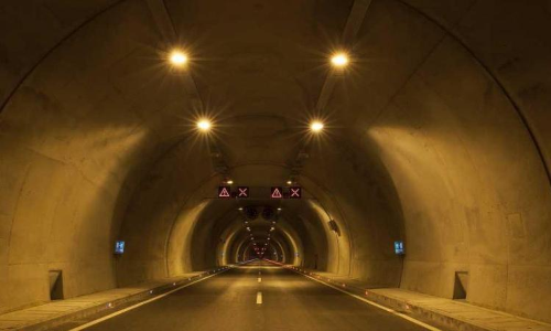 ബനിഹാൾ-ഖ്വാസികുണ്ഡ്​ തുരങ്കത്തിലൂടെ ആദ്യ ട്രയൽ റൺ വിജയകരം