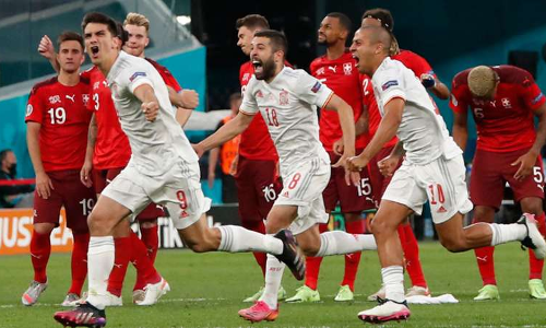 സെൽഫ്​ഗോളും ചുവപ്പുകാർഡും അതിജീവിച്ച സ്വിറ്റ്​സർലാൻഡിന്​ ഷൂട്ട്​ഔട്ടിൽ പിഴച്ചു; സ്​പെയിൻ സെമിയിൽ