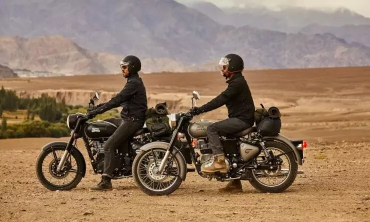 റോയൽ എൻഫീൽഡ് വാങ്ങുന്നുണ്ടോ? ഇൗ അഞ്ചുകാര്യങ്ങൾ തീർച്ചയായും അറിഞ്ഞിരിക്കണം റോയൽ എൻഫീൽഡ് വാങ്ങുന്നുണ്ടോ? ഇൗ അഞ്ചുകാര്യങ്ങൾ തീർച്ചയായും അറിഞ്ഞിരിക്കണം