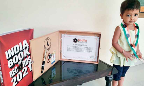 കുരുന്നിലേ ഇക്ഷക്ക് കാക്കത്തൊള്ളായിരം ഓർമ കുരുന്നിലേ ഇക്ഷക്ക് കാക്കത്തൊള്ളായിരം ഓർമ