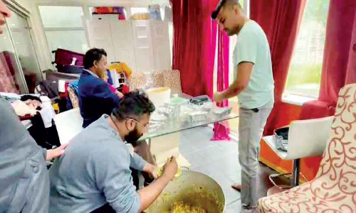 ഇവിടെ മാത്രമല്ല, അങ്ങ്​ ലണ്ടനിലുമുണ്ട്​ ബിരിയാണി ചലഞ്ച്