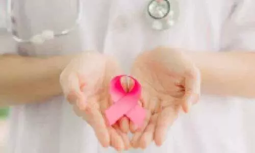 സ്​​ത​നാ​ർ​ബു​ദം വ​ർ​ധി​ക്കു​ന്നു; േന​ര​ത്തേ ക​ണ്ടെ​ത്തു​ന്ന​ത് അ​പ​ക​ടം ഒ​ഴി​വാ​ക്കും