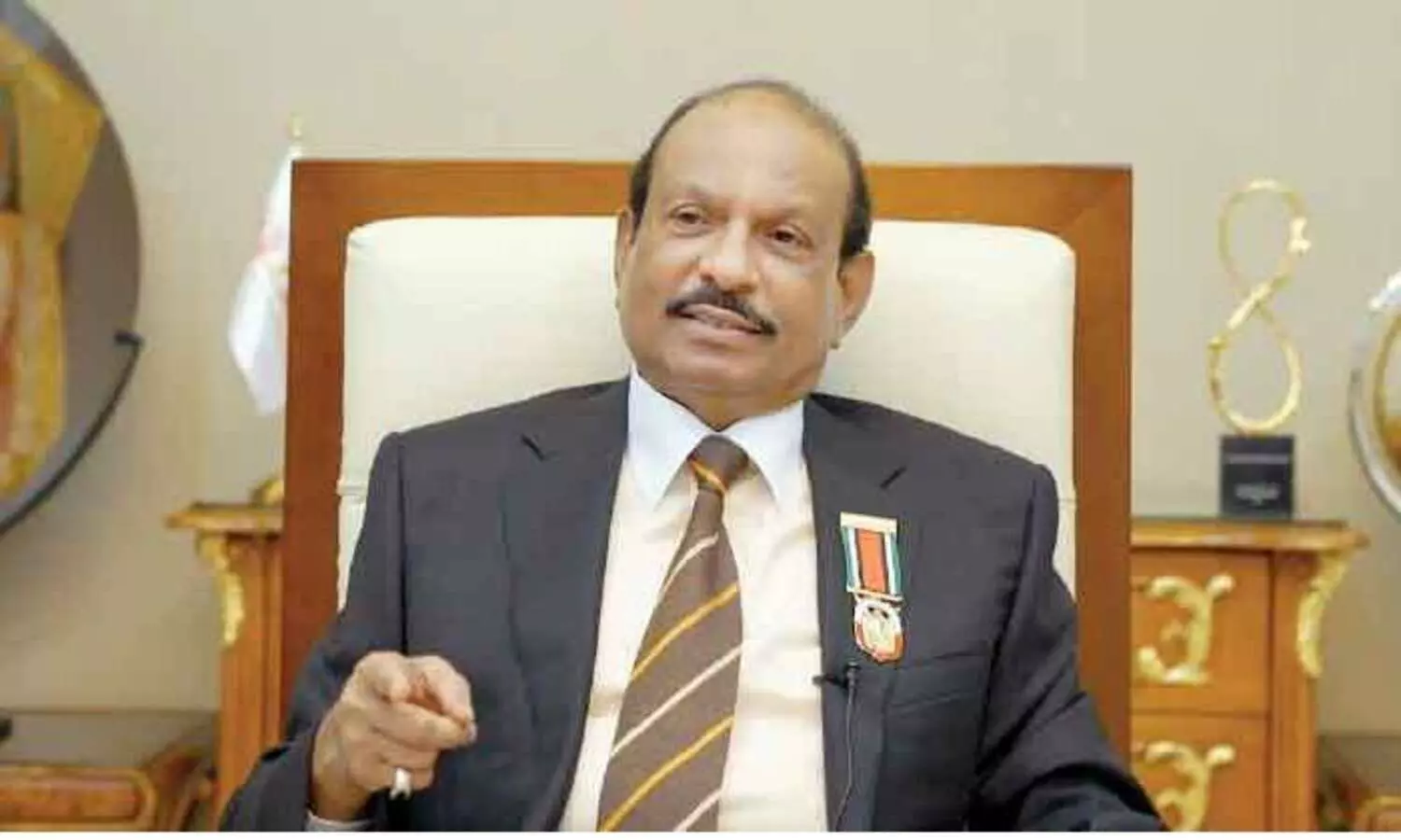 ഗാന്ധിഭവന്​ കൈത്താങ്ങായി വീണ്ടും എം.എ യൂസഫലിയുടെ കൈത്താങ്ങ്