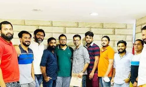 ജാ​ഫ​ർ വ​ള്ളി​ക്കാ​ട​ന് യാ​ത്ര​യ​യ​പ്പ് ന​ൽ​കി