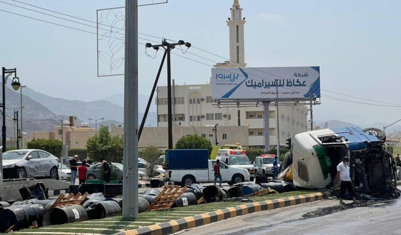 സൗദിയിൽ വാഹനാപകടത്തിൽ രണ്ട് മരണം; രണ്ടുപേർക്ക് പരിക്ക് സൗദിയിൽ വാഹനാപകടത്തിൽ രണ്ട് മരണം; രണ്ടുപേർക്ക് പരിക്ക്