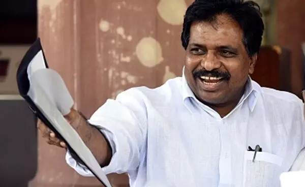 വേഗ റെയിൽപാത: എം.പിമാരുടെ യോഗത്തിൽ മുഖ്യമന്ത്രി-കൊടിക്കുന്നിൽ വാക്​പോര്​