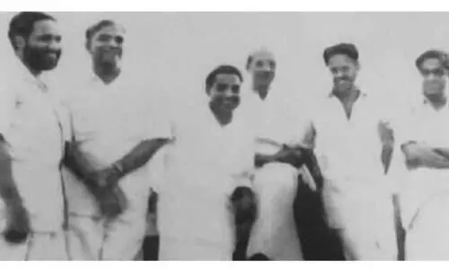 ലോകമേ അറിയണം, ബഷീർ ചറപറാ   എഴുതിയിരുന്ന കൊച്ചിക്കാലത്തെക്കുറിച്ച്?