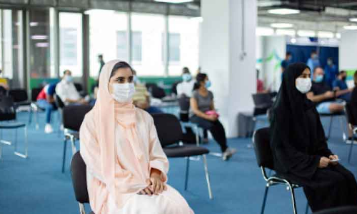 ജനസംഖ്യയുടെ 64 ശതമാനവും വാക്​സിനെടുത്തു