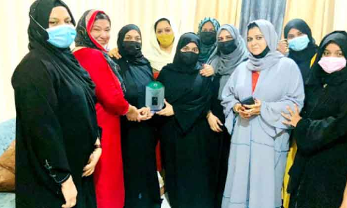 തസ്​നിം അസ്​ലമിനെ കെ.എം.സി.സി വനിത വിങ്​ ആദരിച്ചു