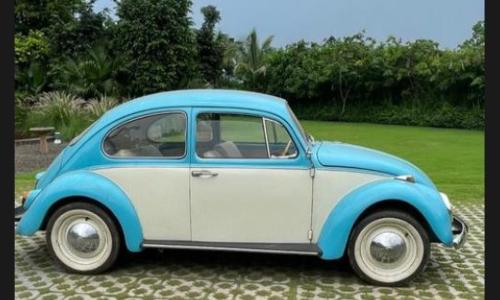 11ാം വിവാഹ വാർഷികത്തിൽ ധോണിയുടെ സമ്മാനം വി​േൻറജ്​ കാർ, നന്ദി പറഞ്ഞ്​ പത്​നി സാക്ഷി