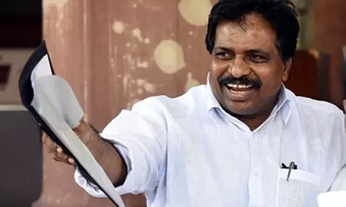 വേഗ റെയിൽപാത: എം.പിമാരുടെ യോഗത്തിൽ മുഖ്യമന്ത്രി-കൊടിക്കുന്നിൽ വാക്​പോര്​