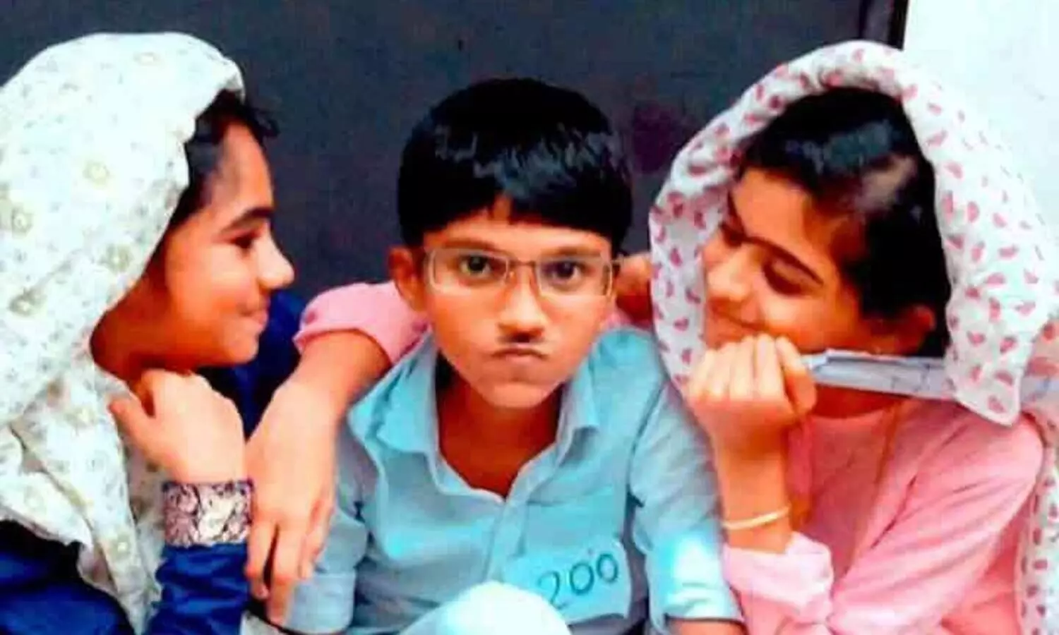 ബഷീർദിനത്തിൽ നാരായണിയും സുഹറയും മജീദുമായി വിദ്യാർഥികൾ