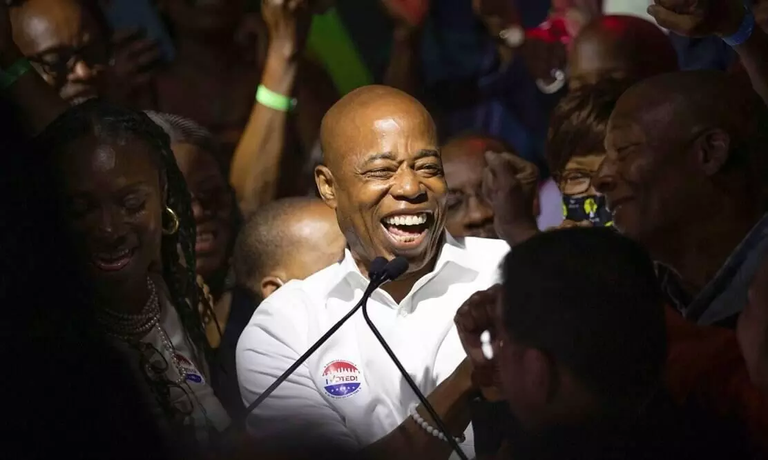 ഡെമോക്രാറ്റ് പ്രൈമറി കടന്ന് എറിക് ആദംസ്; ന്യൂയോർക് മേയറായി രണ്ടാമത്തെ കറുത്ത വംശജൻ വരുമോ? ഡെമോക്രാറ്റ് പ്രൈമറി കടന്ന് എറിക് ആദംസ്; ന്യൂയോർക് മേയറായി രണ്ടാമത്തെ കറുത്ത വംശജൻ വരുമോ?