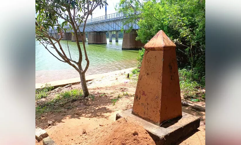 പെരുമൺ; ഒാളപ്പരപ്പിലെ ദുരന്തസ്മരണക്ക് നാളെ 33 ആണ്ട് പെരുമൺ; ഒാളപ്പരപ്പിലെ ദുരന്തസ്മരണക്ക് നാളെ 33 ആണ്ട്