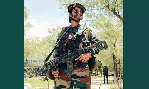 അതിർത്തി കാക്കുന്ന ആതിര; നാടിന് അഭിമാനം