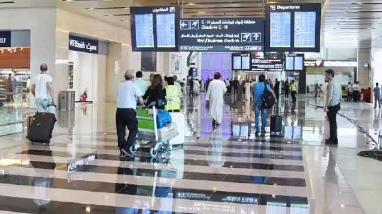 ഇന്ത്യയിൽനിന്നുള്ള യാത്രവിലക്ക്: പ്രവാസികളുടെ കാത്തിരിപ്പ് നീളും ഇന്ത്യയിൽനിന്നുള്ള യാത്രവിലക്ക്: പ്രവാസികളുടെ കാത്തിരിപ്പ് നീളും