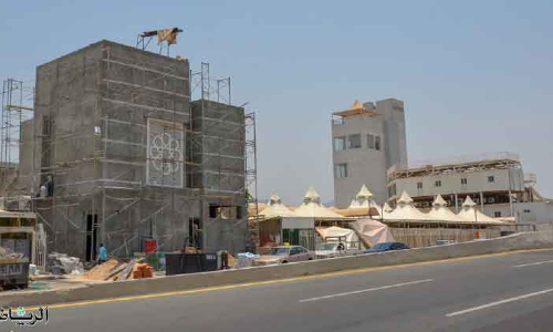 മി​ന​യി​ൽ തീ​ർ​ഥാ​ട​ക​രു​ടെ താ​മ​സ​ത്തി​ന്​ കെ​ട്ടി​ട​നി​ർ​മാ​ണം പു​രോ​ഗ​മി​ക്കു​ന്നു