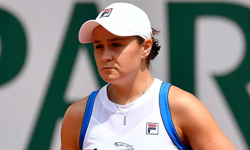 വിം​ബ്​​ൾ​ഡ​ൺ: ബാ​ർ​ട്ടി x പ്ലി​സ്​​കോ​വ ഫൈ​ന​ൽ