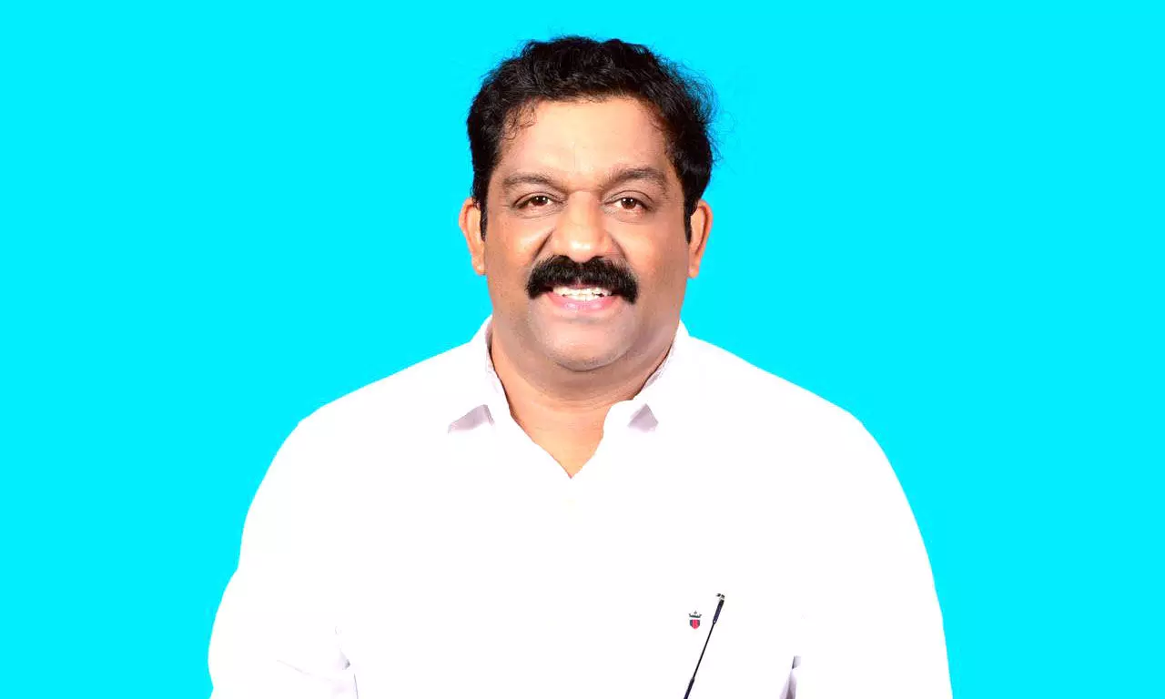 ശ​ങ്ക​ർ എ​ള​ങ്കൂ​ർ ഒ.​​െഎ.സി.​സി സൗ​ദി നാ​ഷ​ന​ൽ ക​മ്മി​റ്റി താ​ൽ​ക്കാ​ലി​ക പ്ര​സി​ഡ​ൻ​റ്​