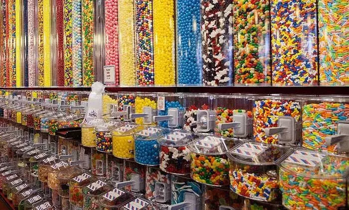 മലയാള മധുരവുമായി മദാമിലുമുണ്ടൊരു മിഠായി തെരുവ്