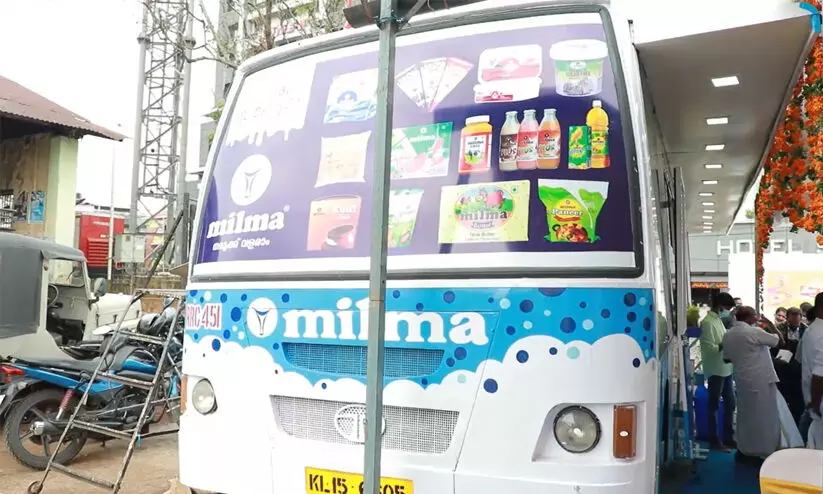 എ​ട്ടു​ല​ക്ഷം രൂ​പ​ ചെലവഴിച്ചപ്പോൾ കെ.എസ്​.ആർ.ടി.സി ബസ്​ ഐസ്​ക്രീം പാർലറായി;മിൽമ ഓൺ വീൽസിന്​​ തുടക്കം