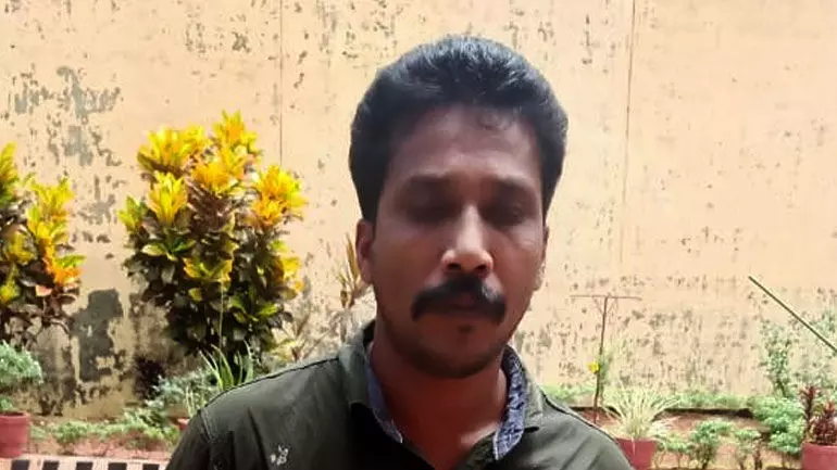 പിഞ്ചുകുഞ്ഞിനെ മർദിച്ച രണ്ടാനച്ഛൻ വ്യാജമദ്യ കേസിൽ അറസ്റ്റിൽ