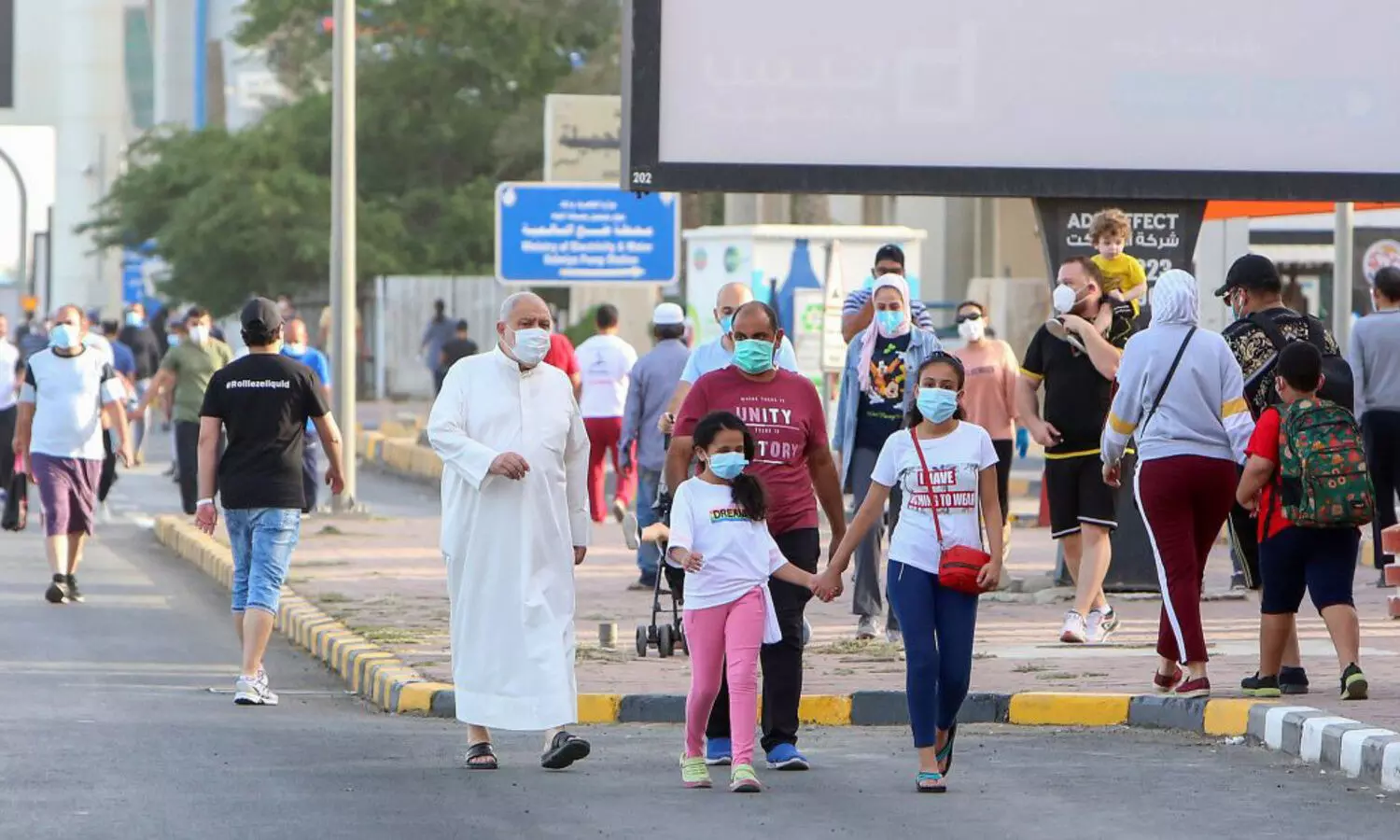 കർഫ്യൂവും ലോക്​ഡൗണും തൽക്കാലമില്ല