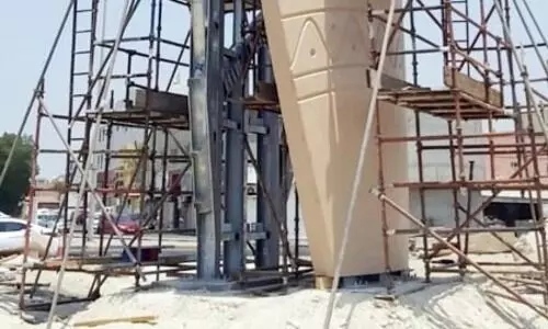 ശൈ​ഖ്​ സാ​യി​ദ് റോ​ഡ് വി​ക​സ​ന പ​ദ്ധ​തി: മ​ൺ​പാ​ത്ര സ്​​മാ​ര​ക നി​ർ​മാ​ണം ആ​രം​ഭി​ച്ചു