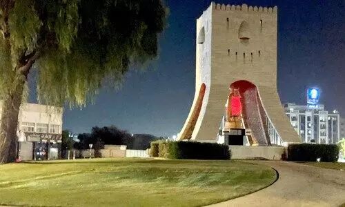 അ​ണ​യാ​തെ പ​ഴ​മ​യു​ടെ തി​രി​നാ​ളം