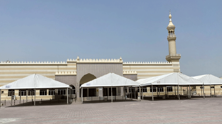 പള്ളിമുറ്റത്ത് ടെൻറുകള് നിര്മിക്കാന് അജ്മാന് കിരീടാവകാശിയുടെ നിർദേശം പള്ളിമുറ്റത്ത് ടെൻറുകള് നിര്മിക്കാന് അജ്മാന് കിരീടാവകാശിയുടെ നിർദേശം