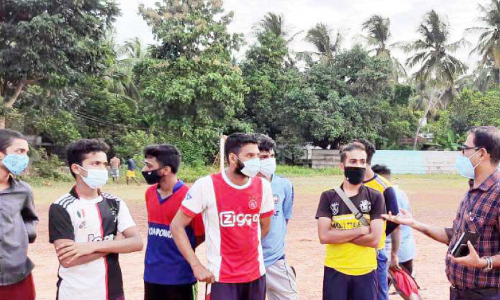 players in the field