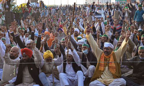 ബി.ജെ.പി നേതാക്കളെ കാലുകുത്താൻ വിടില്ലെന്ന്​ കർഷകർ; പൊലീസുമായി ഏറ്റുമുട്ടൽ