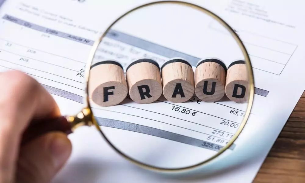 കടംവീട്ടിത്തരുമെന്ന് വാഗ്ദാനം നൽകി തട്ടിപ്പ്; സംഘത്തിൽ ഇരിക്കൂർ സ്വദേശികളും കടംവീട്ടിത്തരുമെന്ന് വാഗ്ദാനം നൽകി തട്ടിപ്പ്; സംഘത്തിൽ ഇരിക്കൂർ സ്വദേശികളും